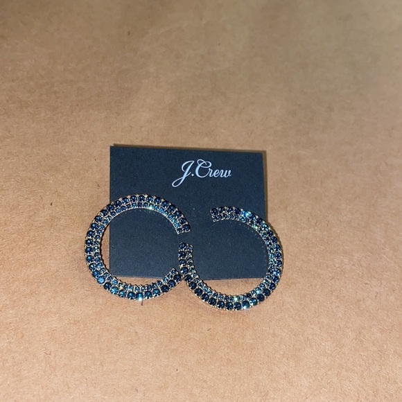 New J Crew Pavé crystal open circle earrings
Item AB187 - Picture 2 of 2